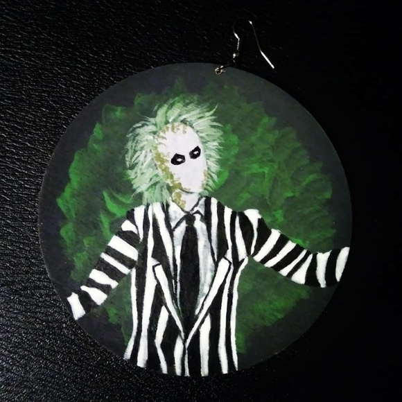 Beetlejuice Earrings - Picture 4 of 9